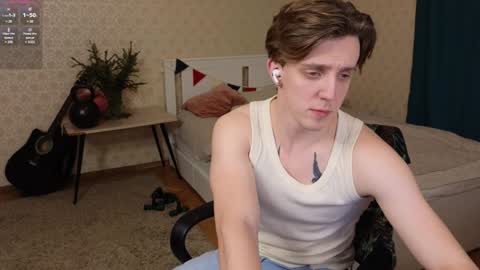 Snapshot of oliver_travis chatting on January 14, 11:16 pm Oliver Evans online show from January 14, 11:16 pm