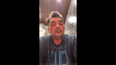 oliverclothesoff1211 online show from February 21, 9:21 am