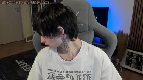 oliverrgroove online show from December 15, 3:20 pm