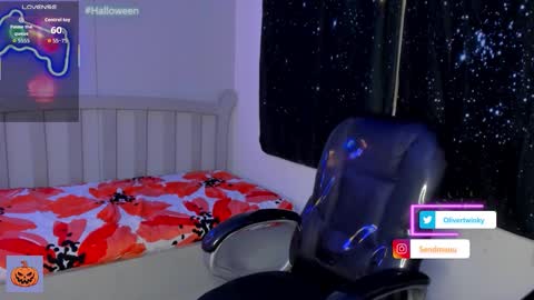 Oliver online show from October 18, 11:20 pm