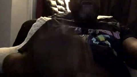 olivertwist1273 online show from November 8, 7:11 am