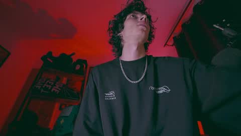     online show from April 10, 2:18 am