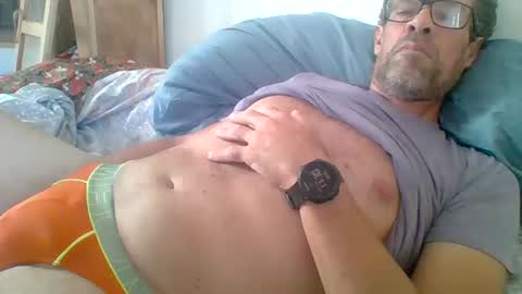 Snapshot of olover34 chatting on September 15, 9:32 am olover online show from September 15, 9:32 am