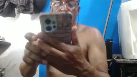 OlySantos online show from November 23, 2:28 pm