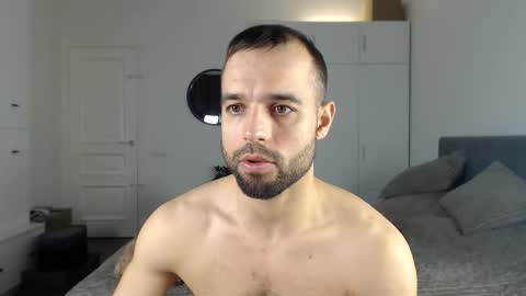 onebestlover online show from November 2, 1:26 pm