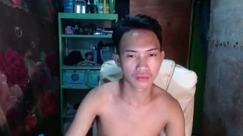 Wyn Will serve you and be your slave online show from January 3, 5:10 pm