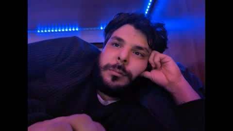 onecrew1 online show from October 30, 7:04 pm