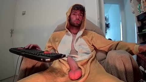 Snapshot of onesieboyx chatting on September 15, 11:44 am onesieboyx online show from September 15, 11:44 am