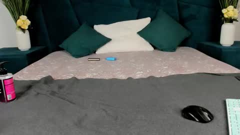 Erick  online show from November 3, 11:25 am