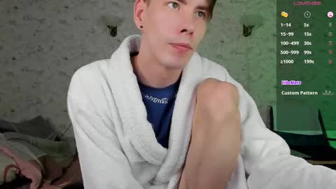 Erick  online show from March 21, 9:03 am