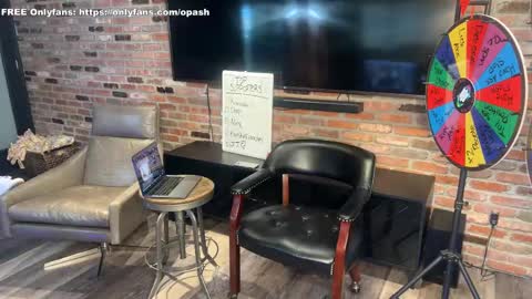 opash online show from February 14, 10:15 pm