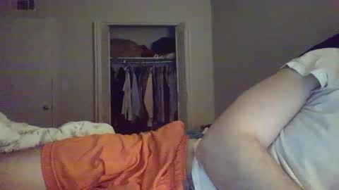 Snapshot of orange22boi chatting on January 17, 5:32 am orange22boi online show from January 17, 5:32 am