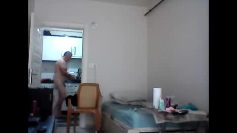 Snapshot of orhansakar12 chatting on October 4, 8:08 am orhansakar12 online show from October 4, 8:08 am
