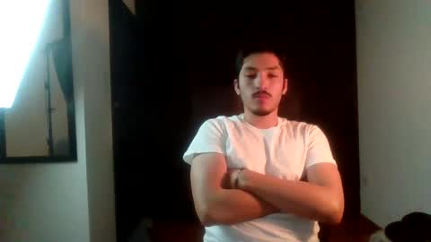 Snapshot of orlok19 chatting on December 22, 1:34 am orlok19 online show from December 22, 1:34 am