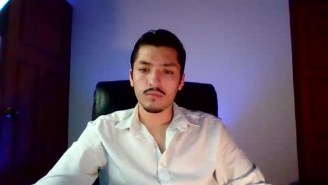 Snapshot of orlok19 chatting on December 28, 5:12 am orlok19 online show from December 28, 5:12 am