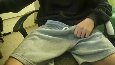 Oroborus online show from November 4, 5:25 pm