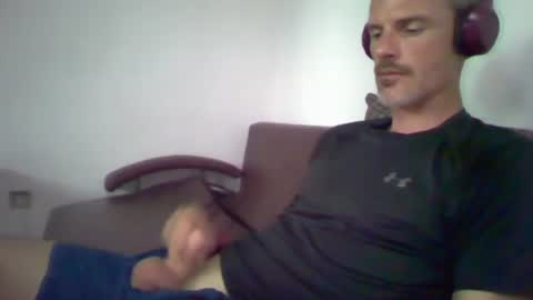 orwel09 online show from January 7, 3:39 pm