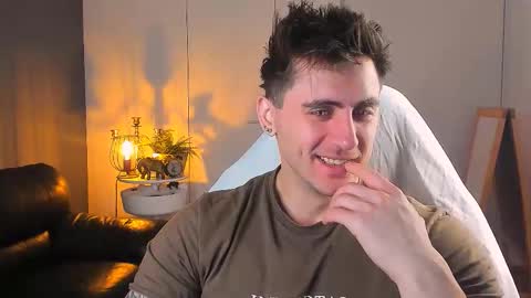 Oscar online show from October 17, 8:57 pm