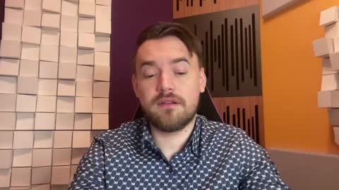 Snapshot of oscarsavage chatting on February 1, 8:50 am Oscar Steel Savage online show from February 1, 8:50 am