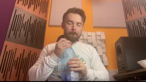Snapshot of oscarsavage chatting on February 3, 9:41 am Oscar Steel Savage online show from February 3, 9:41 am