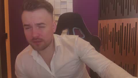 Snapshot of oscarsavage chatting on March 5, 5:18 pm Oscar Steel Savage online show from March 5, 5:18 pm