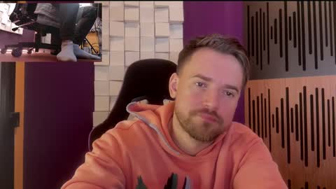 Snapshot of oscarsavage chatting on February 24, 10:14 pm Oscar Steel Savage online show from February 24, 10:14 pm