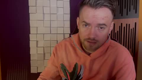Snapshot of oscarsavage chatting on March 10, 11:06 pm Oscar Steel Savage online show from March 10, 11:06 pm