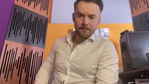 Snapshot of oscarsavage chatting on February 13, 5:33 pm Oscar Steel Savage online show from February 13, 5:33 pm