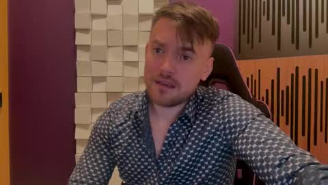 Snapshot of oscarsavage chatting on March 12, 8:52 pm Oscar Steel Savage online show from March 12, 8:52 pm