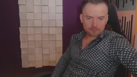 Snapshot of oscarsavage chatting on March 7, 7:49 pm Oscar Steel Savage online show from March 7, 7:49 pm