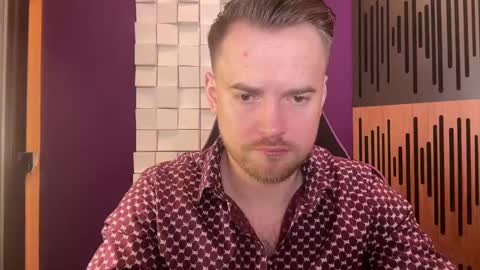 Snapshot of oscarsavage chatting on February 9, 5:01 pm Oscar Steel Savage online show from February 9, 5:01 pm