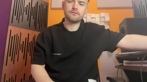 Snapshot of oscarsavage chatting on February 6, 10:15 am Oscar Steel Savage online show from February 6, 10:15 am