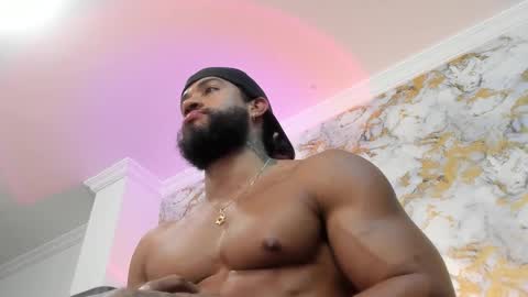 Snapshot of osher_cox chatting on February 21, 2:06 am osher_cox online show from February 21, 2:06 am