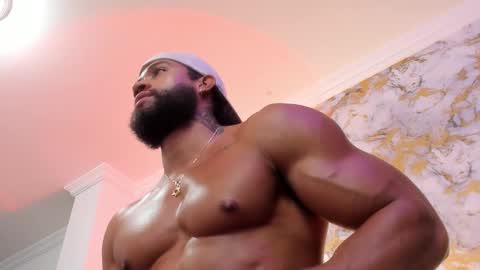 Snapshot of osher_cox chatting on February 22, 2:17 am osher_cox online show from February 22, 2:17 am