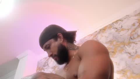 Snapshot of osher_cox chatting on March 4, 4:38 am osher_cox online show from March 4, 4:38 am