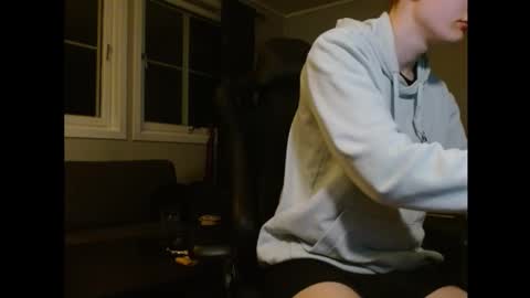 Oskar online show from November 1, 8:13 pm