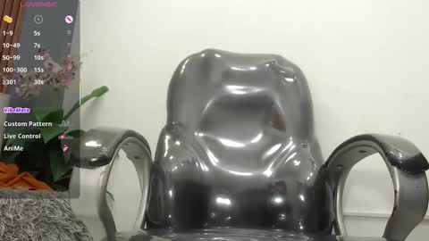 Bear Gael online show from April 16, 8:09 pm