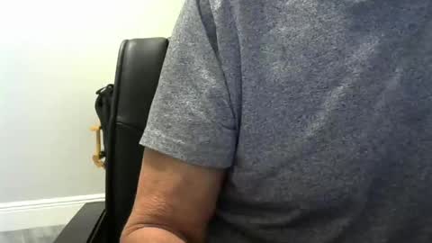 Snapshot of ossibottom chatting on September 30, 2:51 am Ossi online show from September 30, 2:51 am