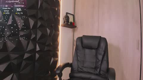 Ostin Daniels online show from January 8, 11:21 pm