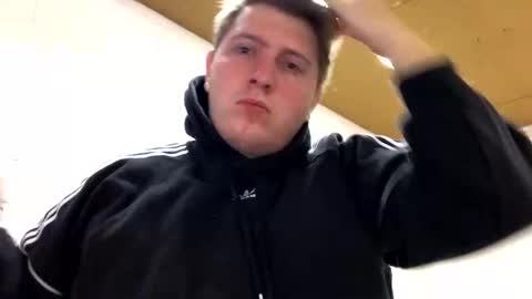 outflayd online show from March 13, 12:35 pm