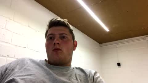 outflayd online show from April 20, 2:52 pm