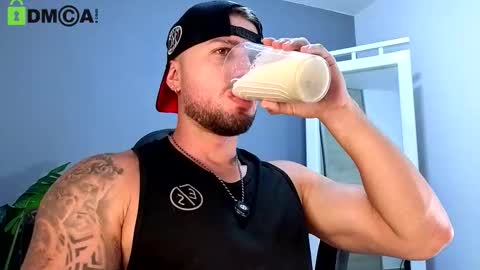 Maximus Owen online show from March 26, 5:39 pm