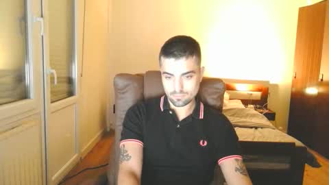 paco123123 online show from October 5, 8:02 pm