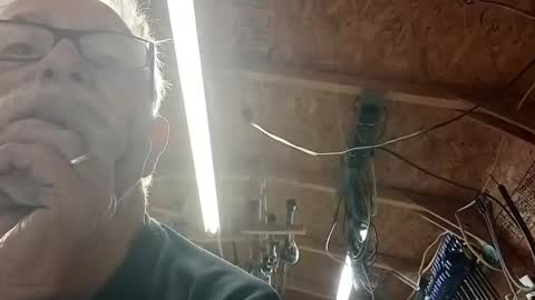 papajb70 online show from February 24, 3:55 am