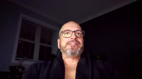 Snapshot of papi1979 chatting on January 9, 2:43 am Papi online show from January 9, 2:43 am
