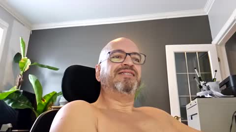 Snapshot of papi1979 chatting on January 12, 2:09 pm Papi online show from January 12, 2:09 pm