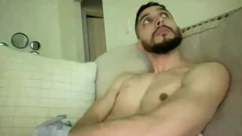 Snapshot of papicubano_guapo23cm chatting on January 19, 6:42 am papicubano_guapo23cm online show from January 19, 6:42 am