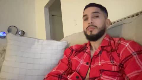 Snapshot of papicubano_guapo23cm chatting on February 22, 6:17 am papicubano_guapo23cm online show from February 22, 6:17 am