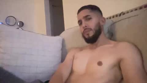 Snapshot of papicubano_guapo23cm chatting on October 6, 6:29 am papicubano_guapo23cm online show from October 6, 6:29 am