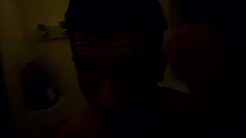 Snapshot of papilos25 chatting on December 22, 5:23 am papilos25 online show from December 22, 5:23 am